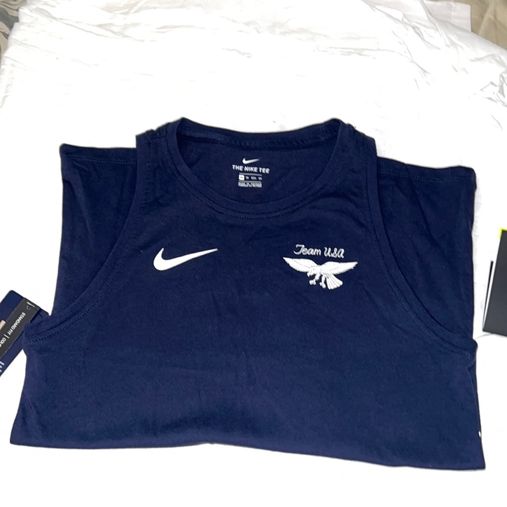 nike tank top